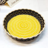 23cm Tart/Quiche Baker in Unikat Black & Yellow pattern.
