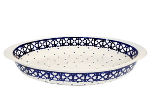 30cm Oval Baking Dish in Clover Hearts pattern.